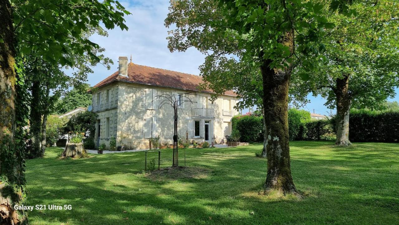 Вилла Logis De Pagnolet Ozillac Экстерьер фото